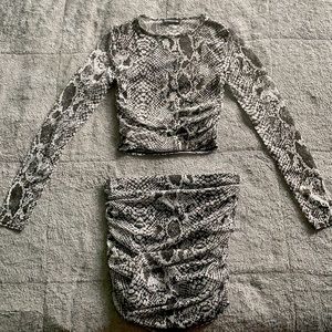 🐍 - Pretty little thing snakeskin outfit